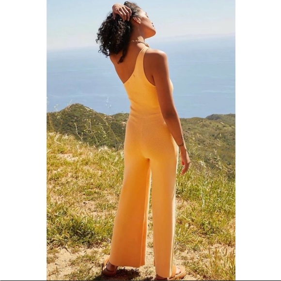 NWT Free People BEACH Waverly One Shoulder Rib Jumpsuit SMALL $108 - Picture 2 of 6